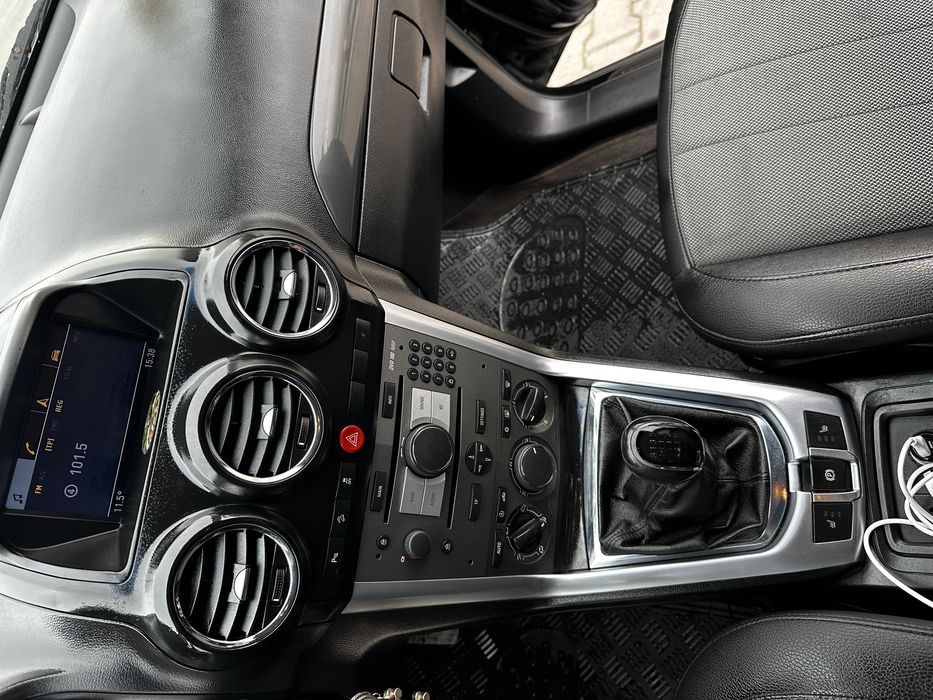 Opel antara 2011 2.2 diesel