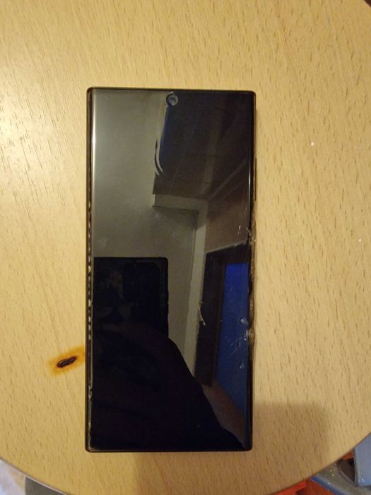 Samsung S22 Ultra 256Gb perfect funtional cu DISPLAY SPART!!!