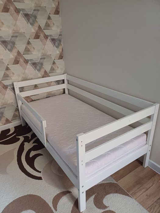 Продам новую детскую кровать 170х80