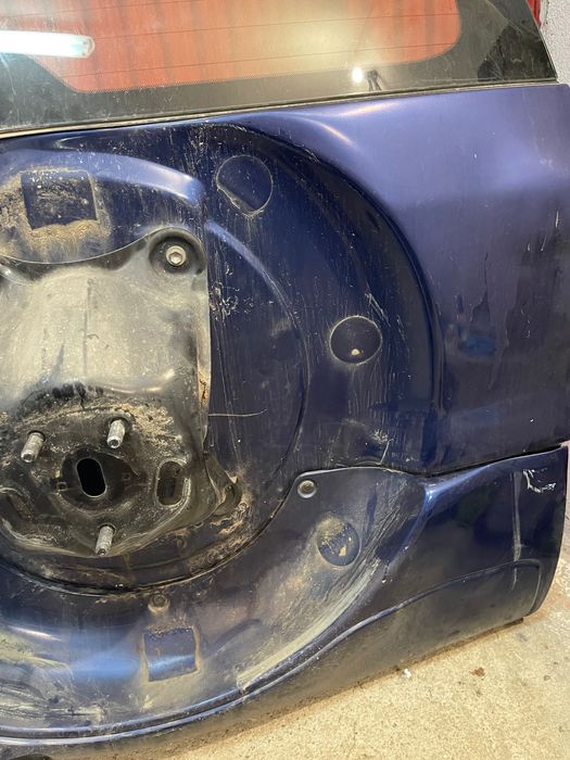 Задна врата Toyota RAV4 2001 2/3 врати