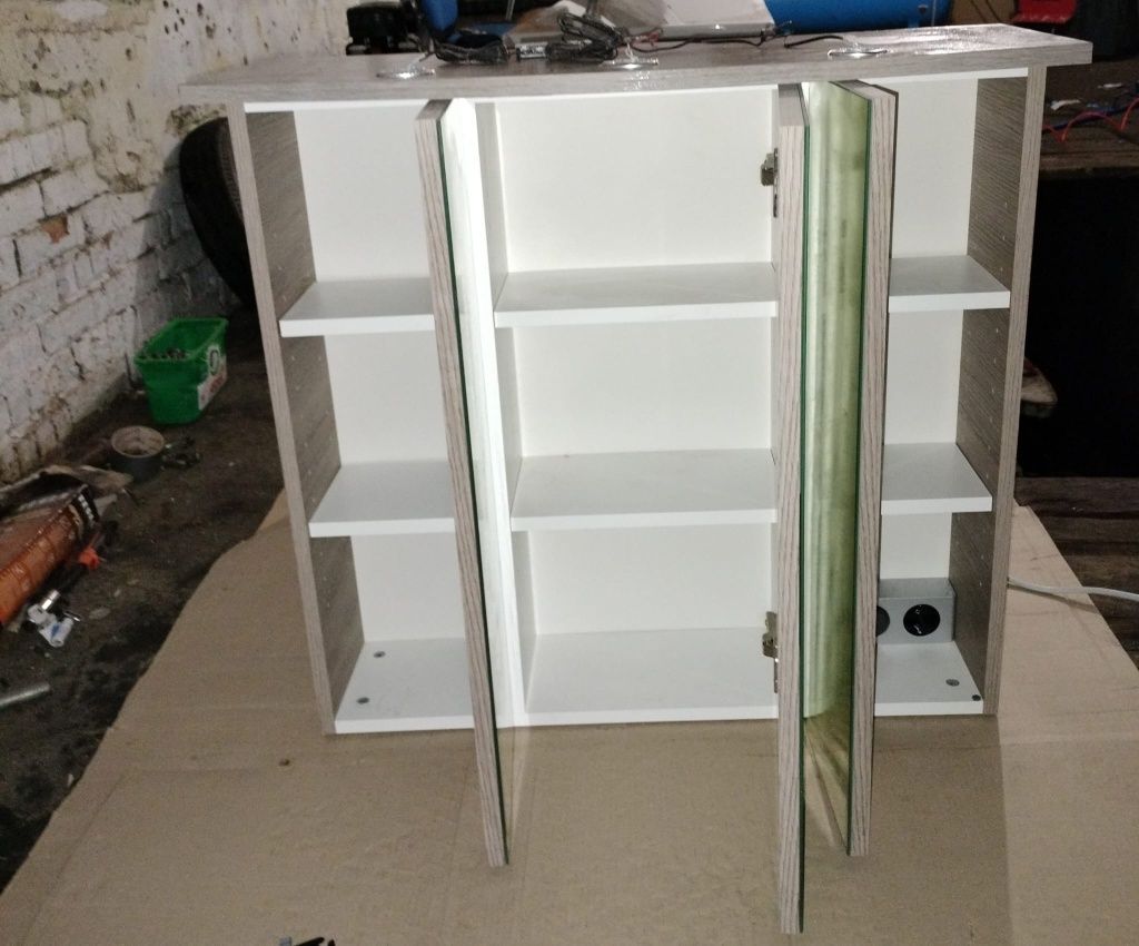 Vând mobilier baie