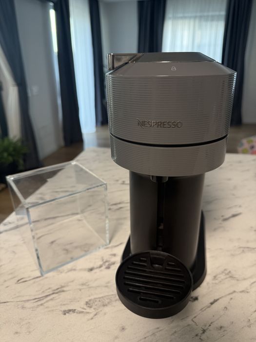 Aparat de cafea Nespresso Vertuo Next