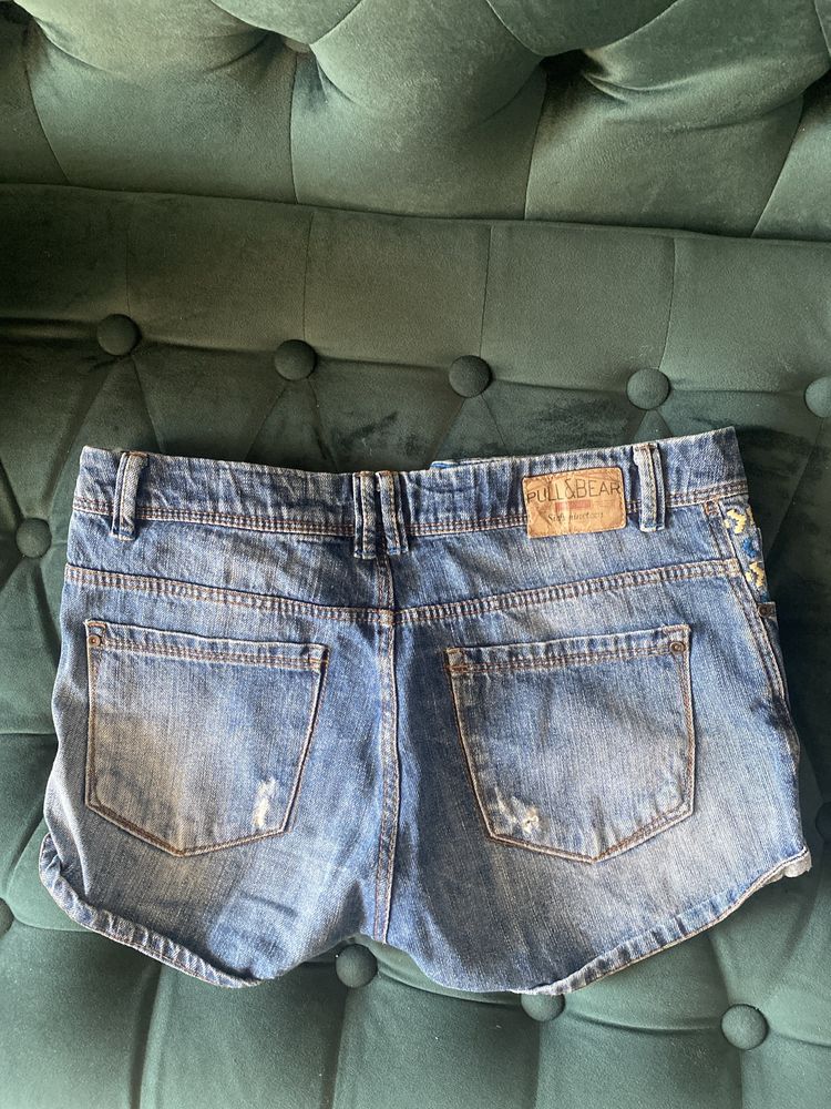 Къси панталонки и гащеризон XS, S bershcka, pull and bear