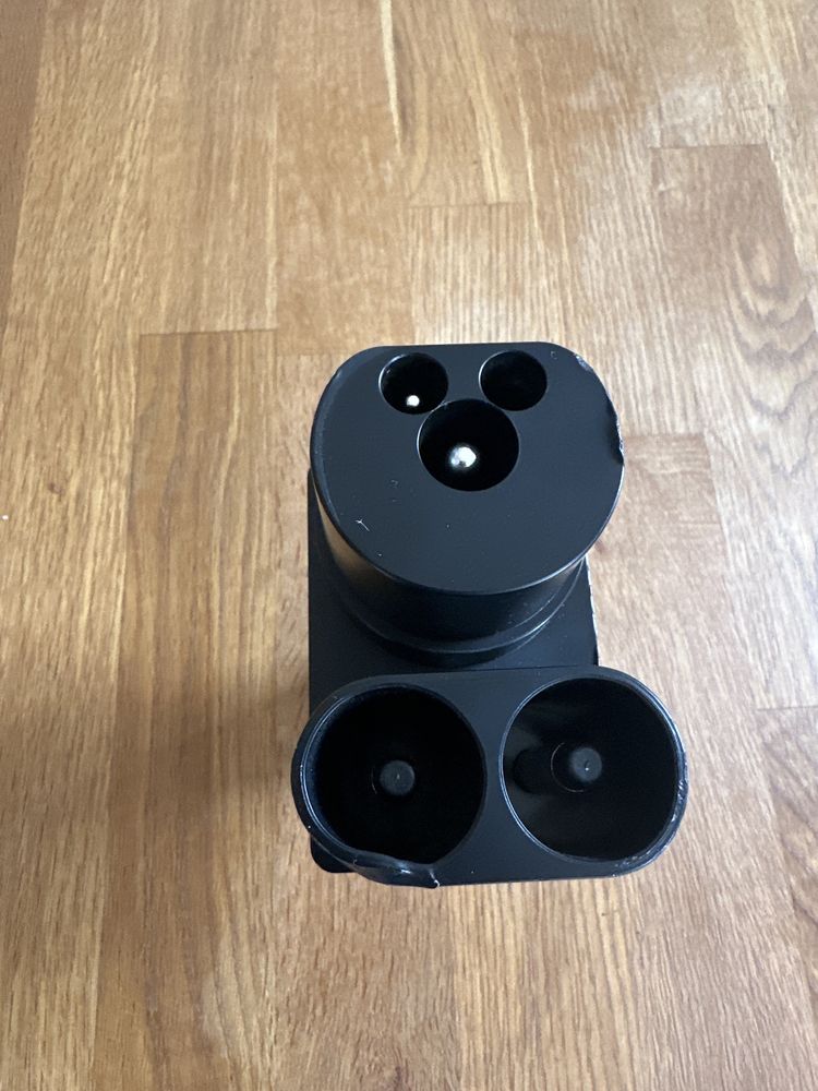 Adaptor incarcate CCS
