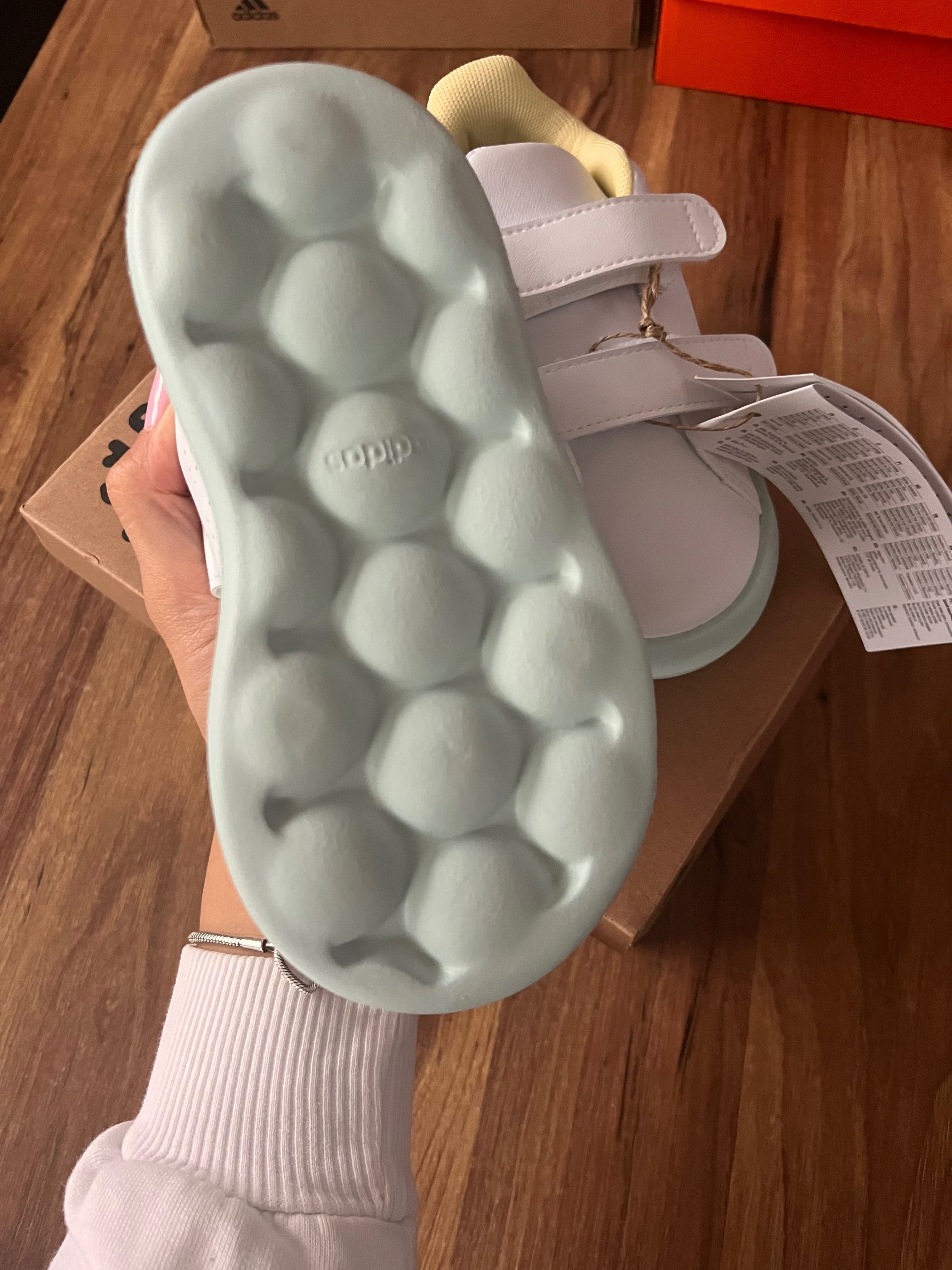 Adidas bubble advance