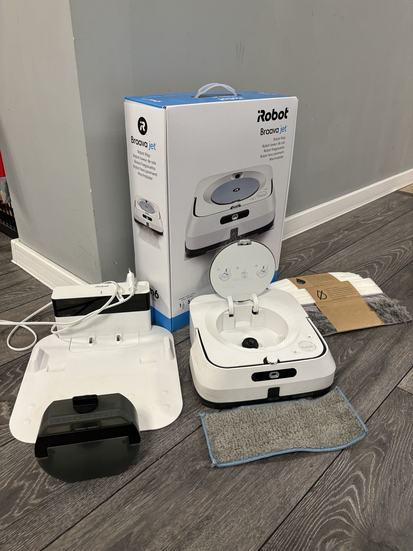 Прахосмукачка робот IRobot BRAAVA M6