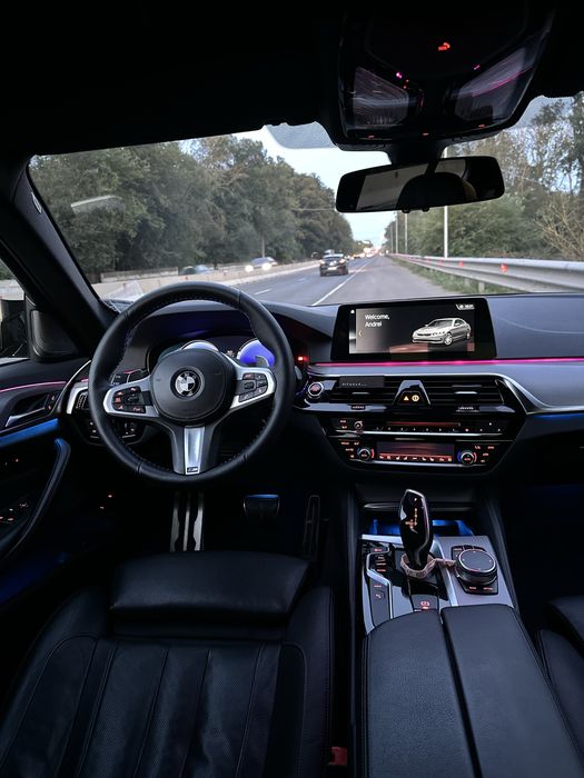 BMW Seria 5 G30 Distronic/Lane assist/Harman/Masaj/Ventilatie