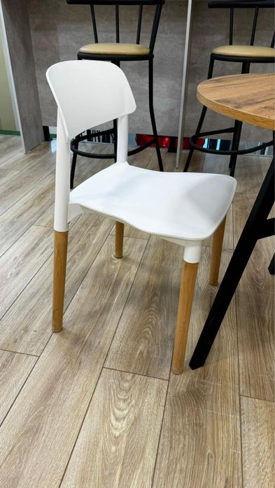 Столы и стулья срочно