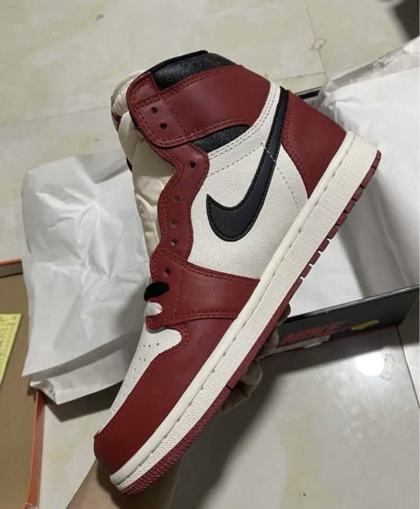 Jordan 1 chigaco rosu alb