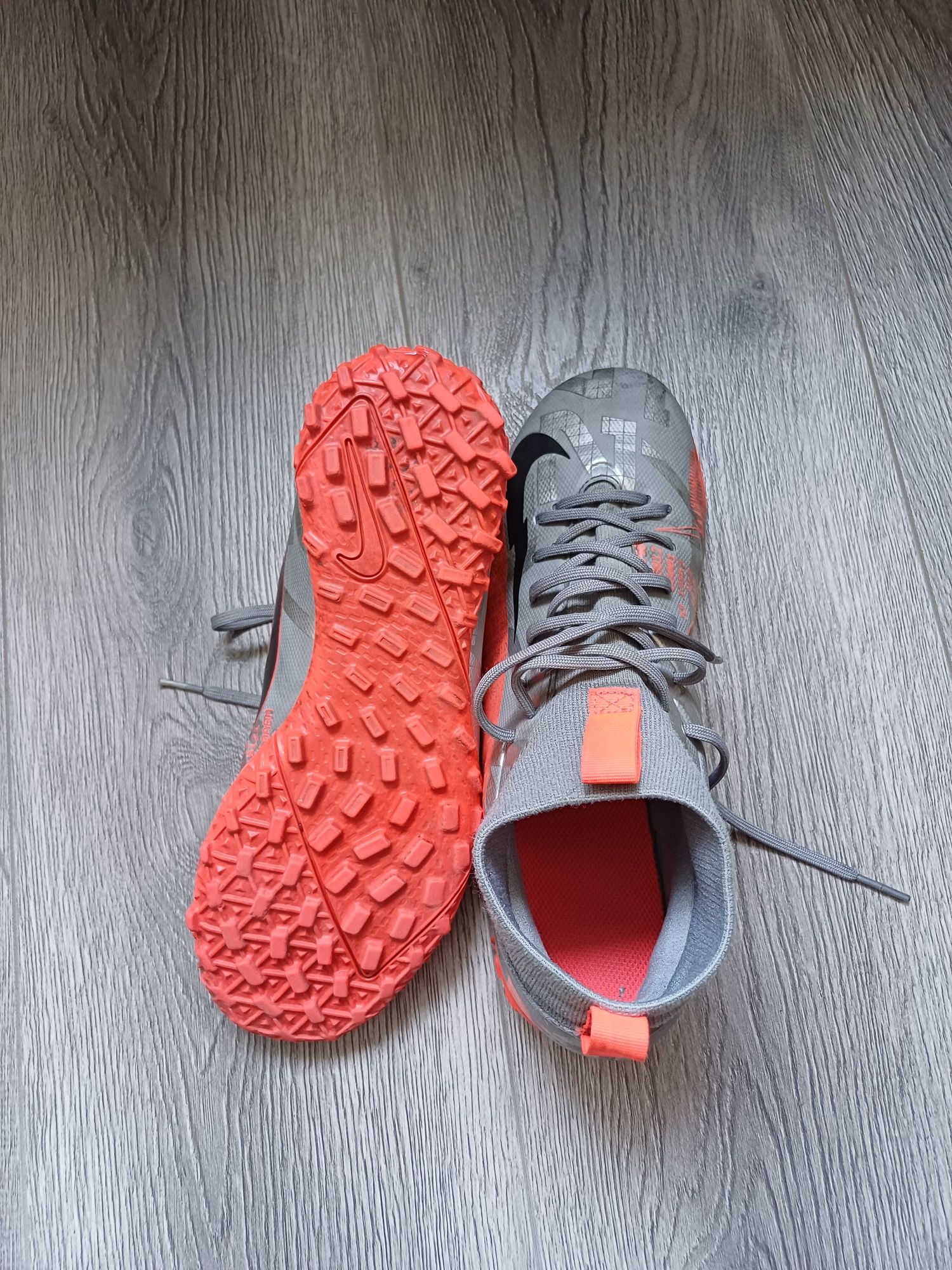 Футболни стоножки Nike Mercurial 38/5номер