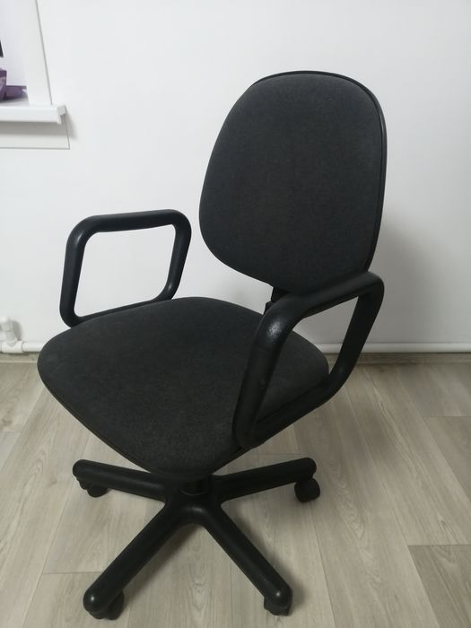 Компьютерный стул