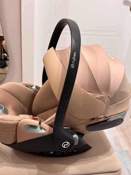 Scoică auto Cybex Cloud T i-Size Plus + adaptoare