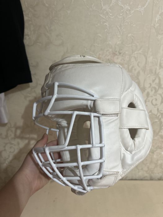 шлем для киокушин,шин,кан карате размер XL подходит на любую голову