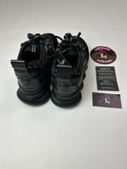 Versace chain reaction black , size 40 fit 40-41