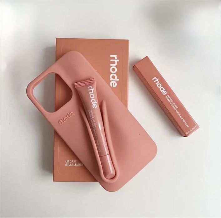Rhode калъфи и Rhode гланцове Оригинални iPhone Case + Lip Tint Gloss