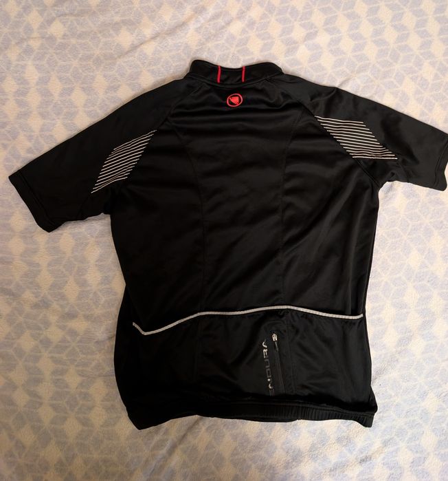 Вело джърсита Muddyfox и Endura