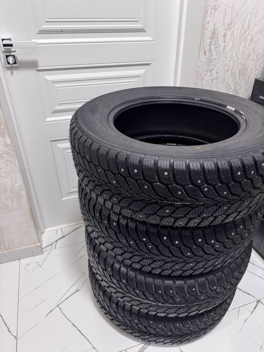 Шины зимный 4 штук
