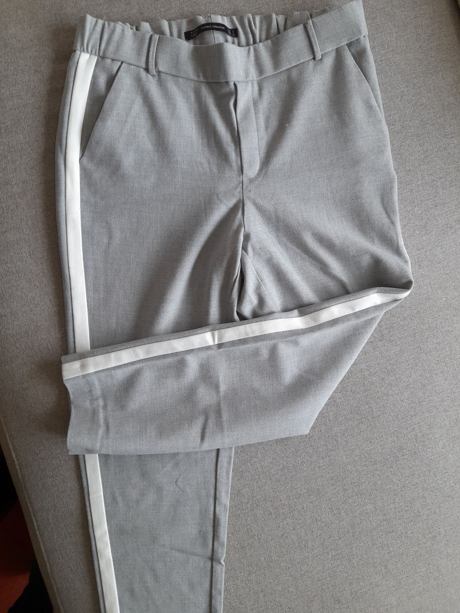 Pantaloni Zara S