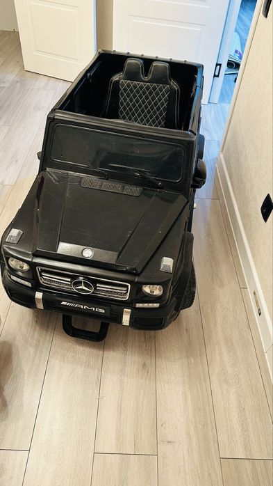 Продам детскую машинку