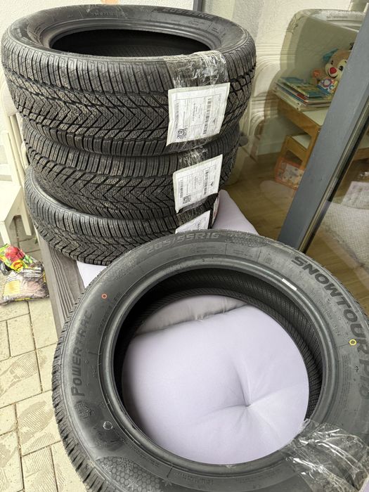 Anvelope iarna 205/55/16 powertrac snowtour pro NOI