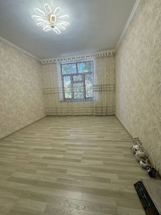 Продаётся  6 комнатная квартира