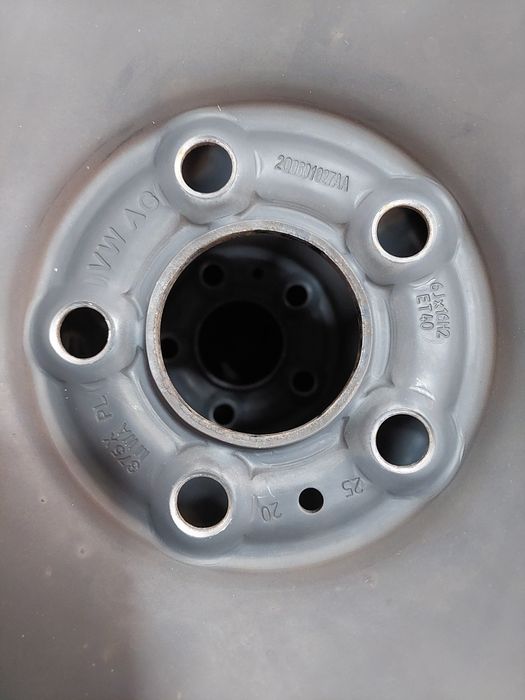 Vând jante/roti cu anvelope 205 55 16 vară pentru Skoda Scala/Kamiq