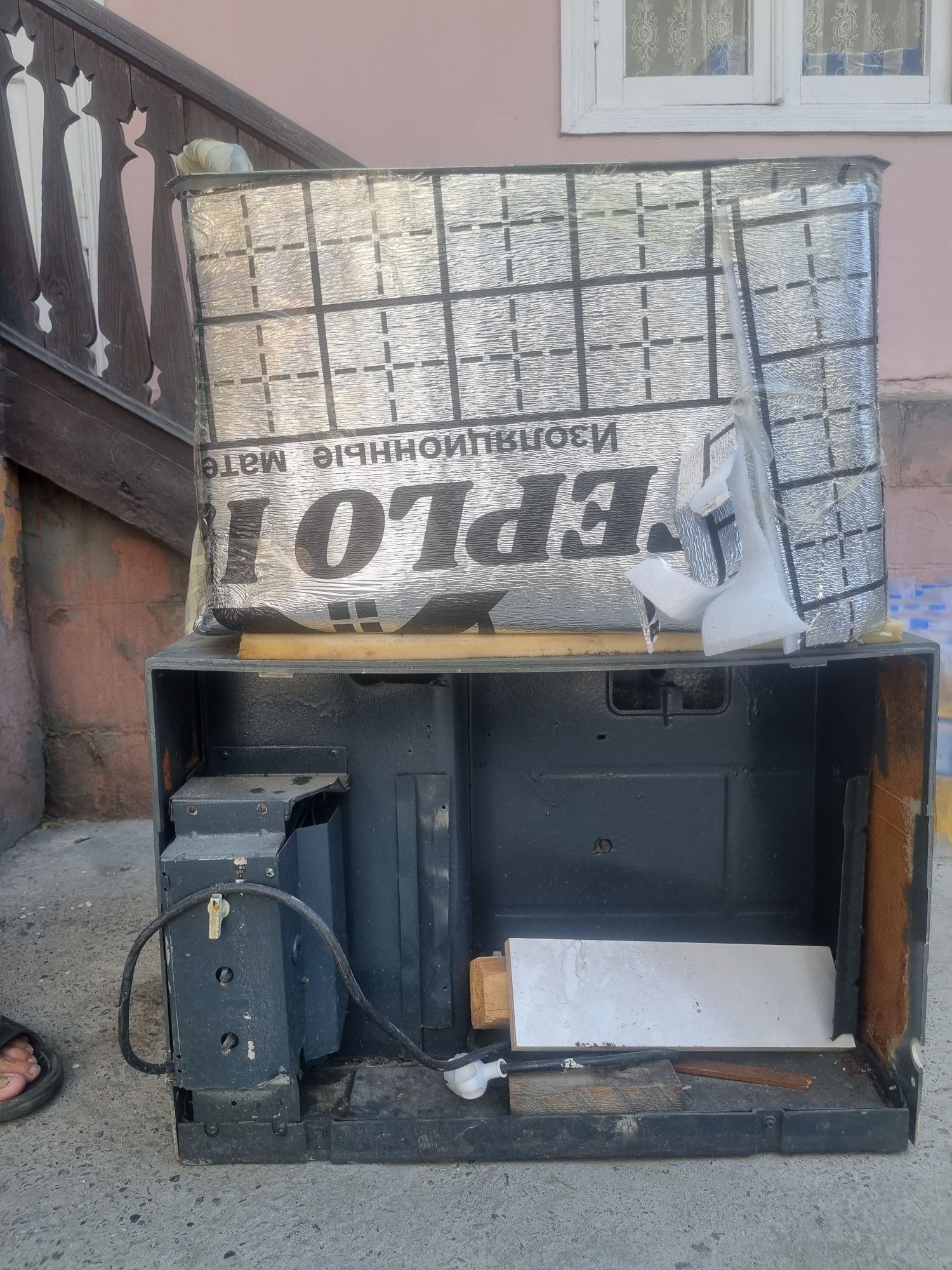 Suvni gazledigon aftomat saturator gazvoda aparat
