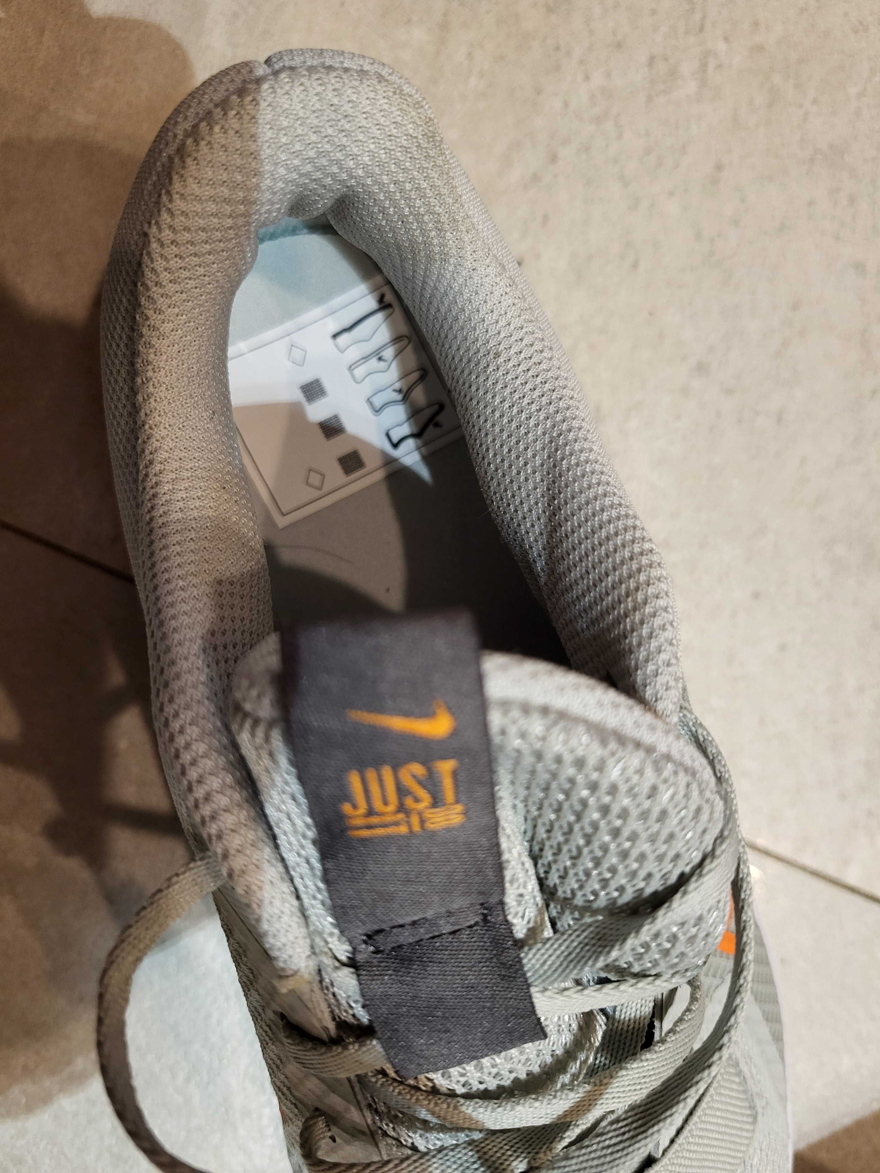 Нови, оригинални маратонки Nike MC Trainer 2