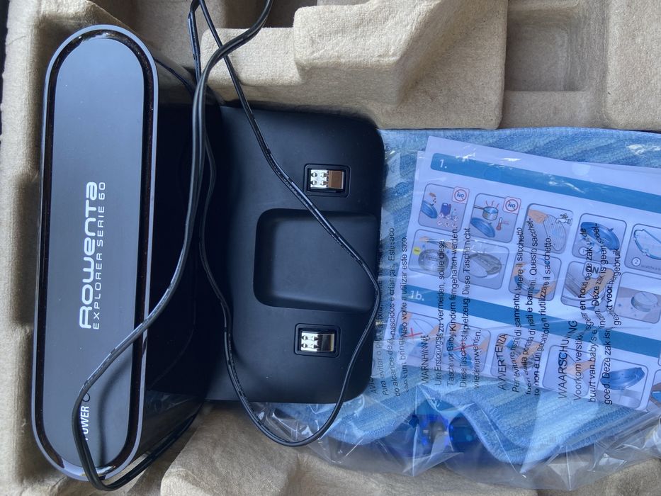 Aspirator robot Rowenta cu functie mop