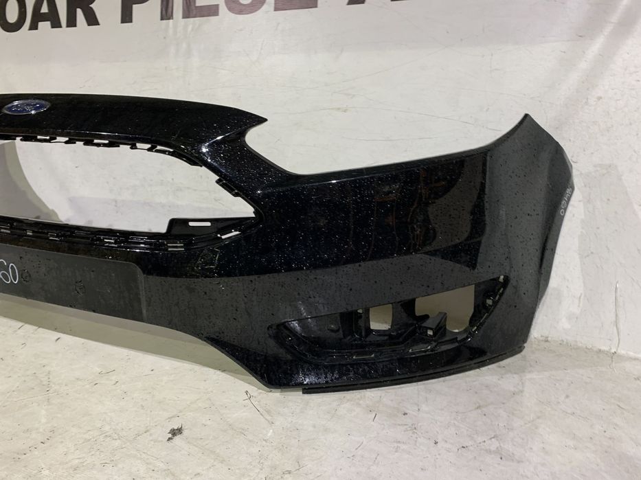 Bara fata Ford Focus 3, facelift, 2014, 2015, 2016, 2017, 2018, cod origine OE F1EB-17757-AJ. Are coltul din stanga usor indoit.