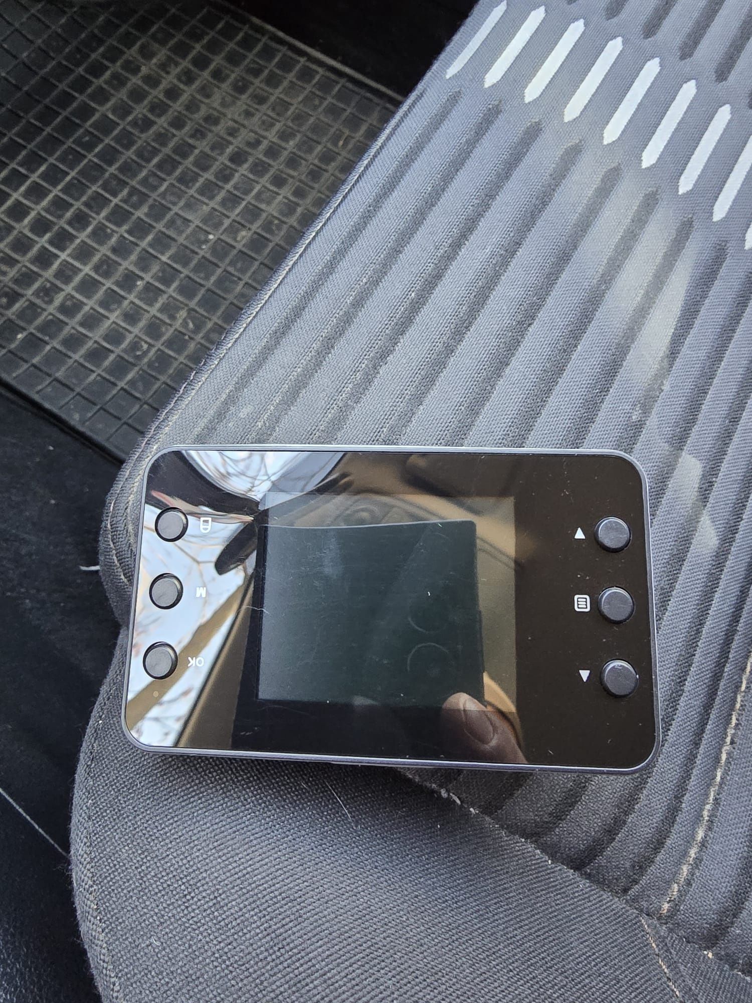Vând camera de bord auto