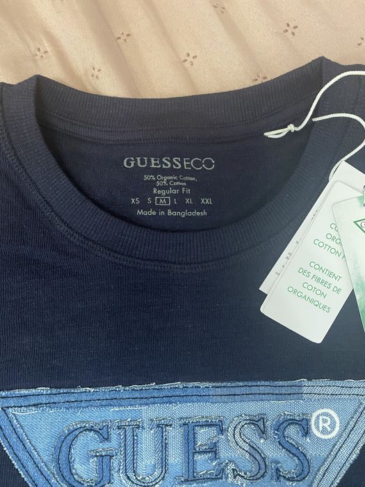 Продавам мъжки нови тениски на Guess