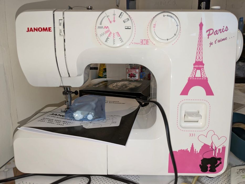 СРОЧНО!! Швейная машина Janome 331 + оверлок Janome ML 204D