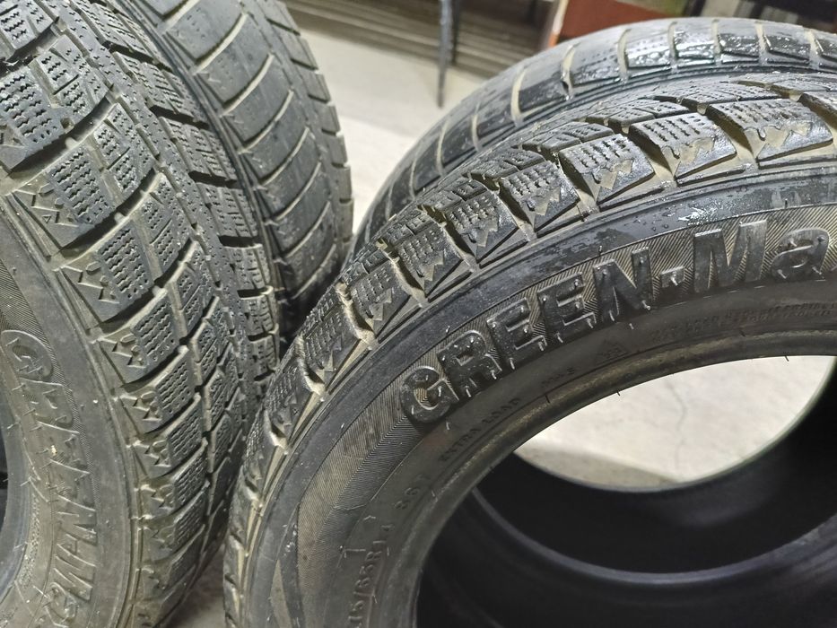 Продам покрышки легковой автомобиль