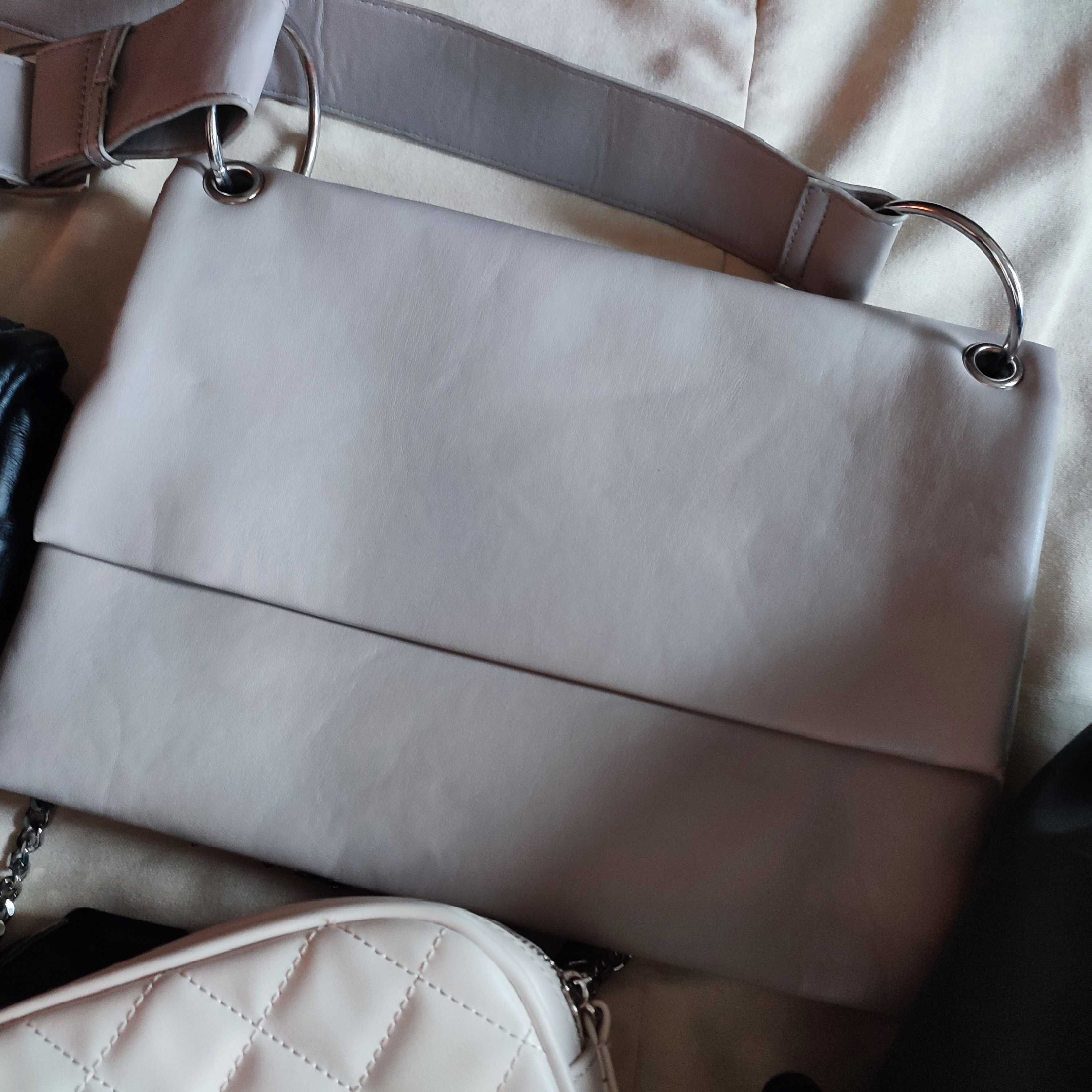 Чанти и раници като нови
