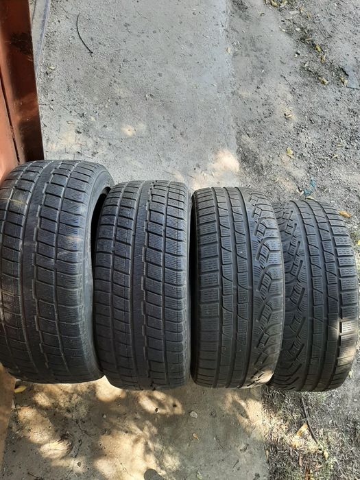 Продам шины 235/45/18 пирелли