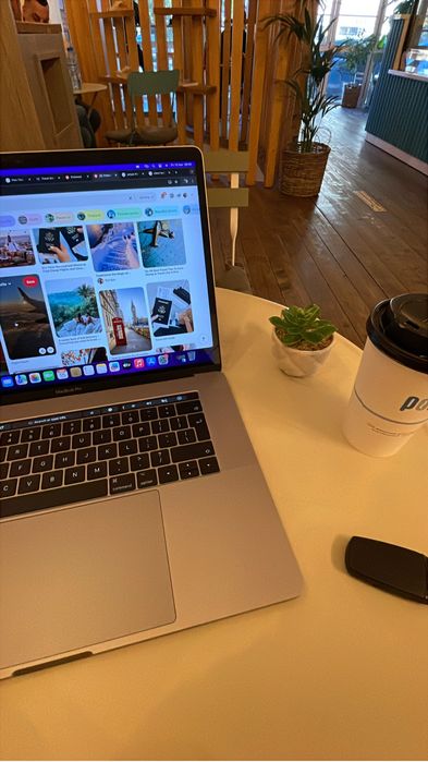 Macbook pro Touchbar 15” i7