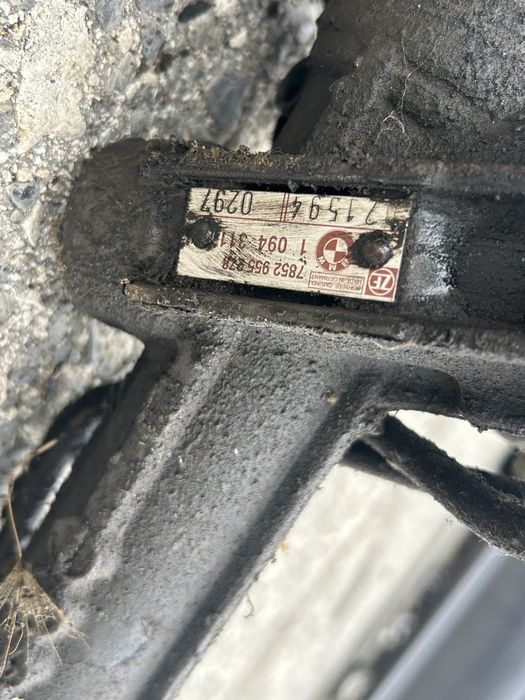 Бмв е39 части рейка амортисьори и др.