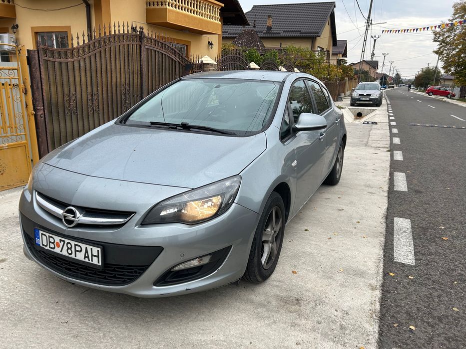 Opel astra 1.6 euro 6 2014 4200 negociabil