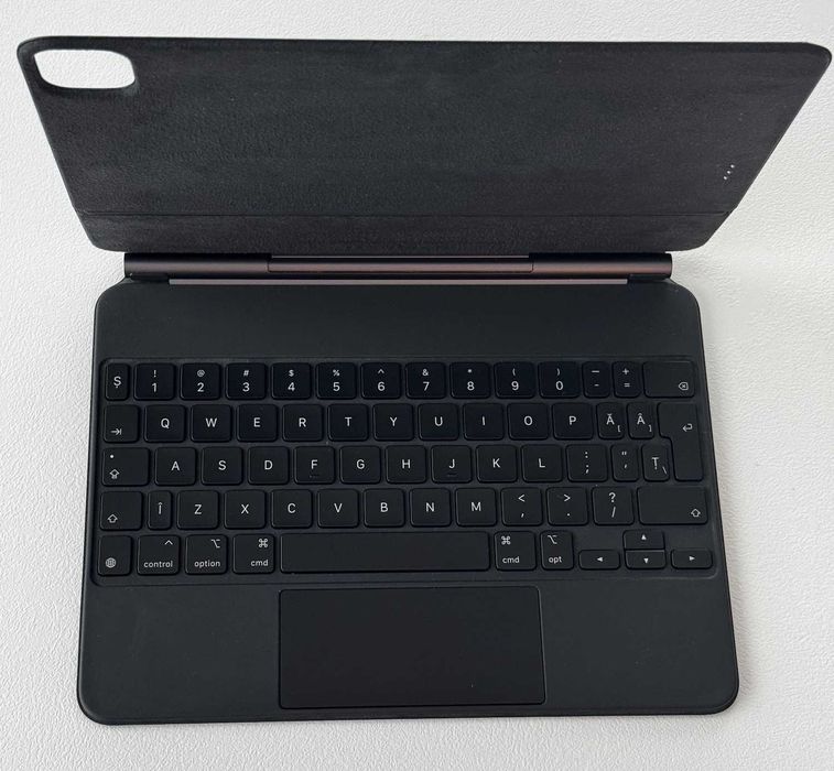 Tastatura Apple Magic pentru iPad Pro 11" (2020) RO