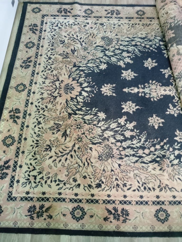 Продам ковёр для дома