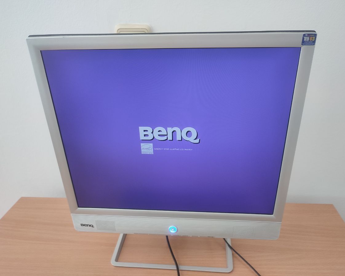 Монитор Benq 17 "