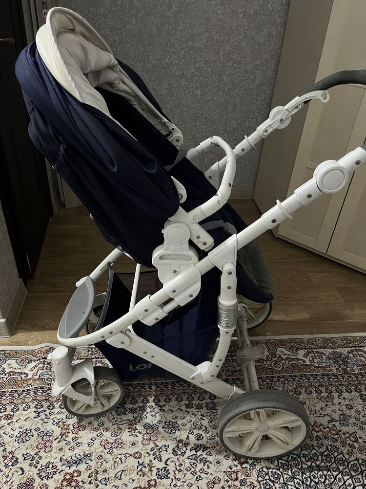 Детский прогулочный коляска
