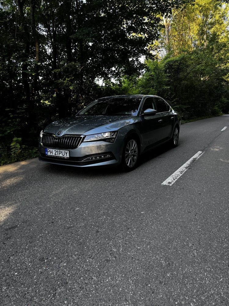 Vând Skoda Superb III
