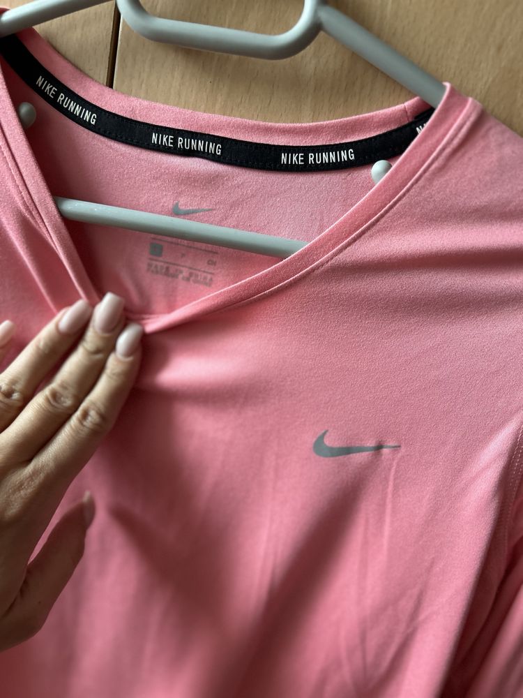 Nike running дамска спортна блуза в розово