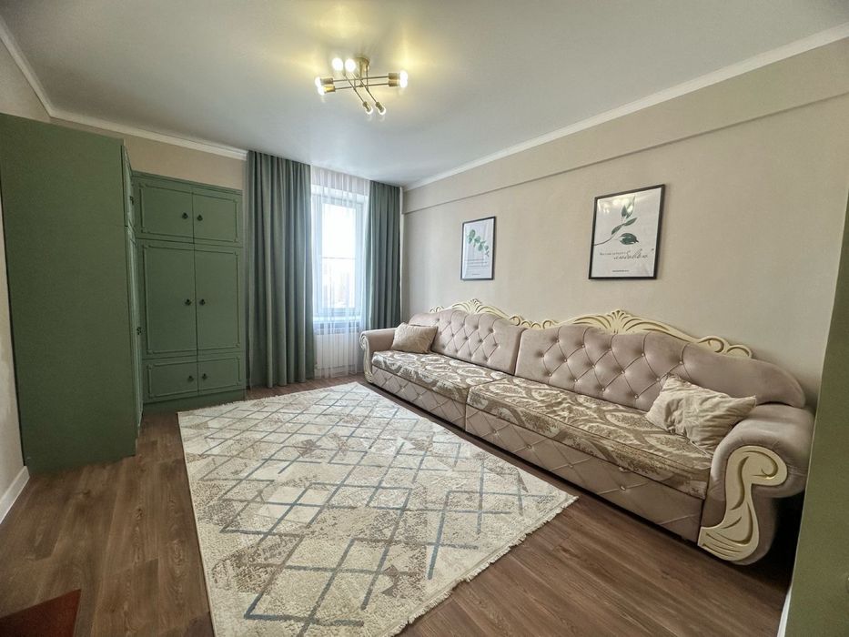 Трёхкомнатная квартира в центре. Чисто и уютно.