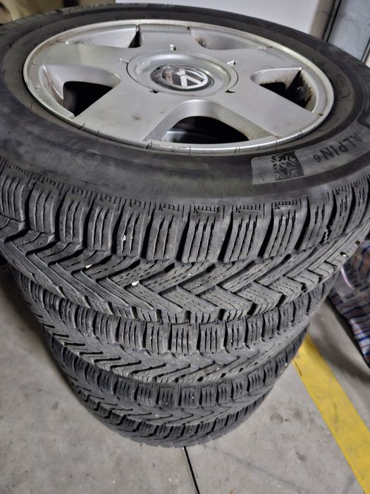 Зимни гуми Mishelin Alpin 7mm грайфер.  Мишелин 5×100 , 195/65/15 VW