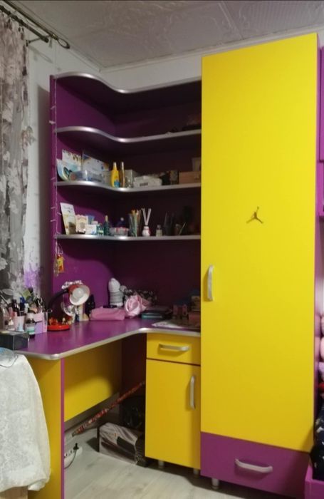 Se vinde mobilă dormitor copii,executată pe comanda pentru băiat și f