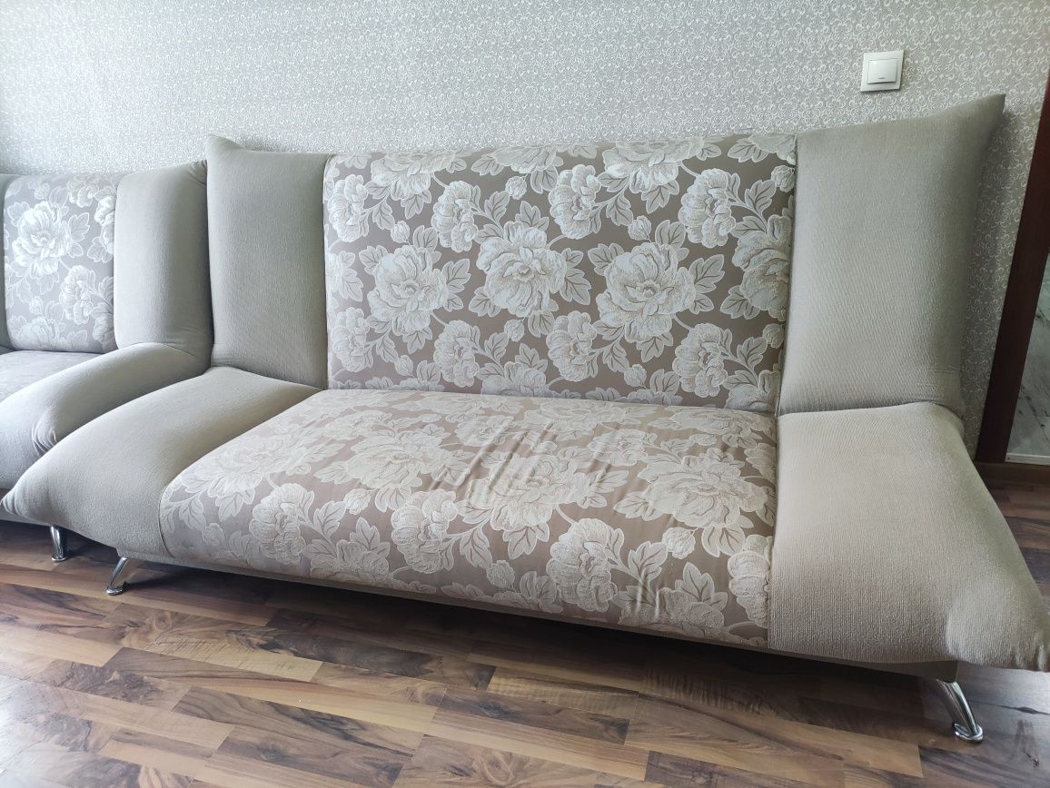 Продам диван и 2 кресла
