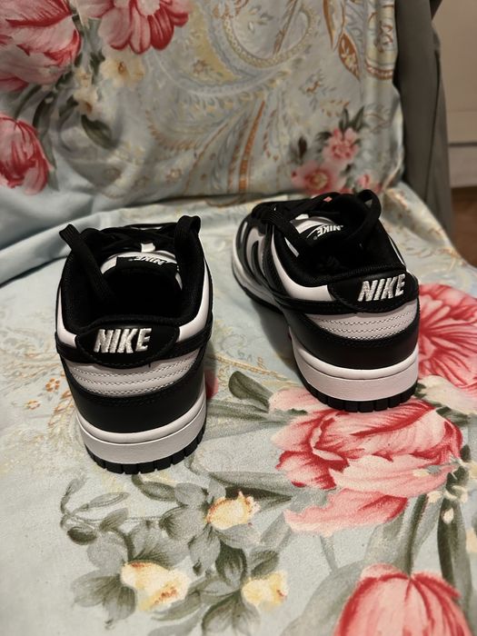 Adidasi Nike Noi originali de Dama